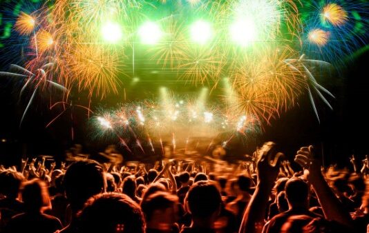 המוזיקה שמרימה את האווירה והופכת כל חגיגה לחוויה בלתי נשכחת דיג'יי לאירועים